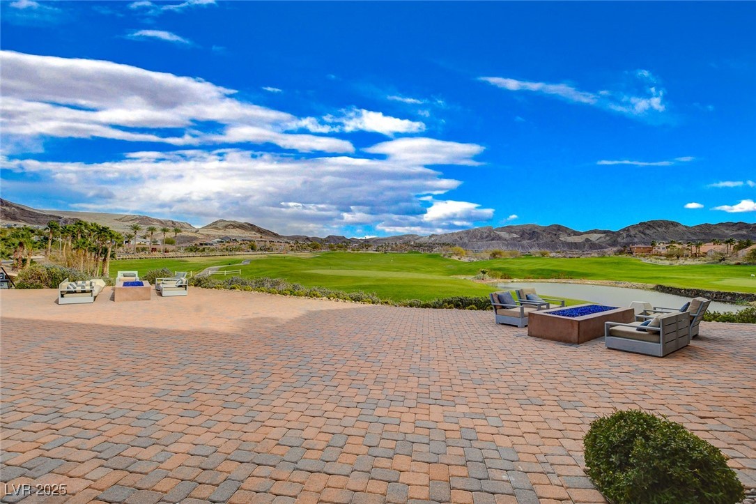 40 Strada Moscato Property Photo 76