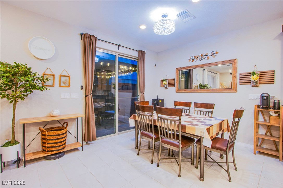 8021 Adelaide Hills Street Property Photo 10