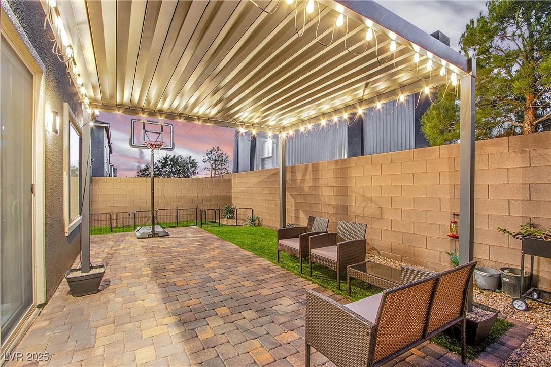 8021 Adelaide Hills Street Property Photo 29