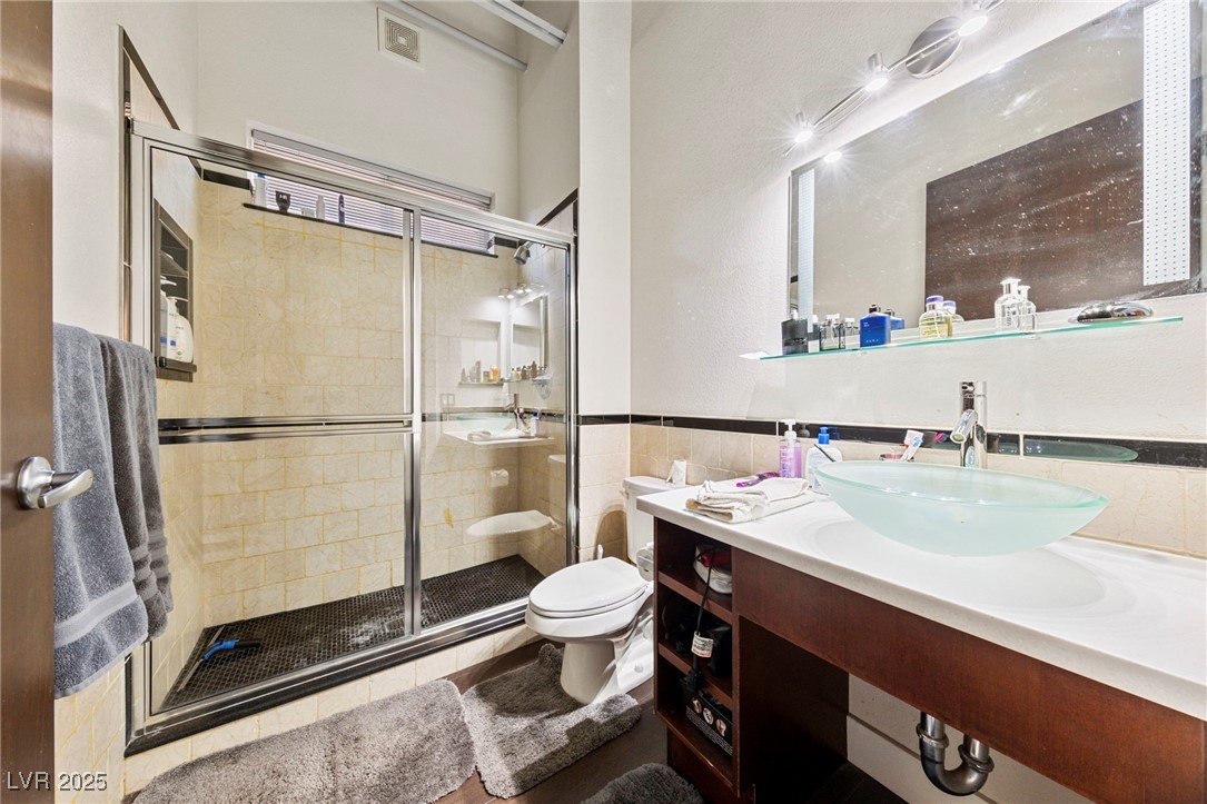 5691 Deer Creek Falls Court Property Photo 12