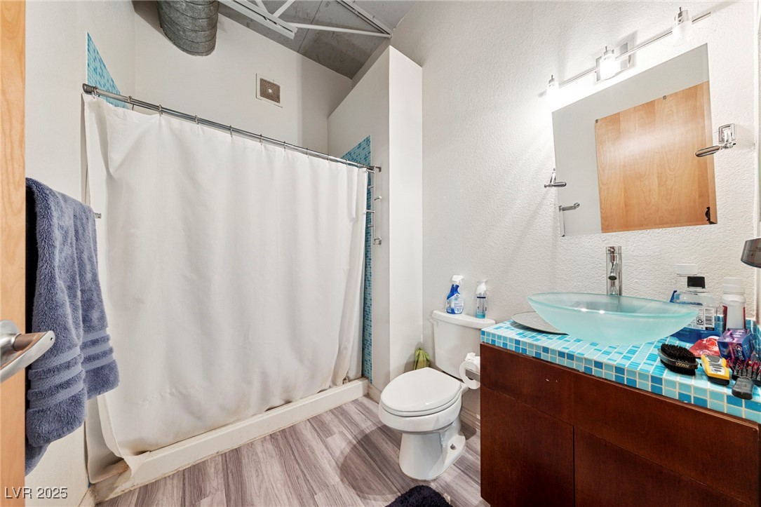 5691 Deer Creek Falls Court Property Photo 15