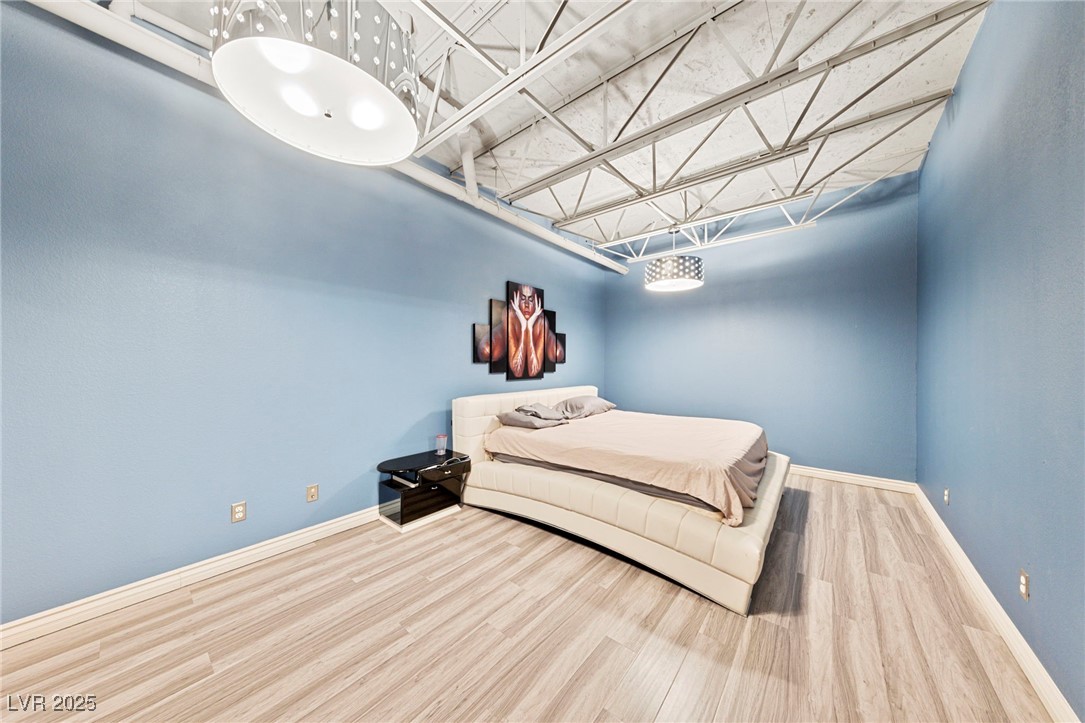 5691 Deer Creek Falls Court Property Photo 18
