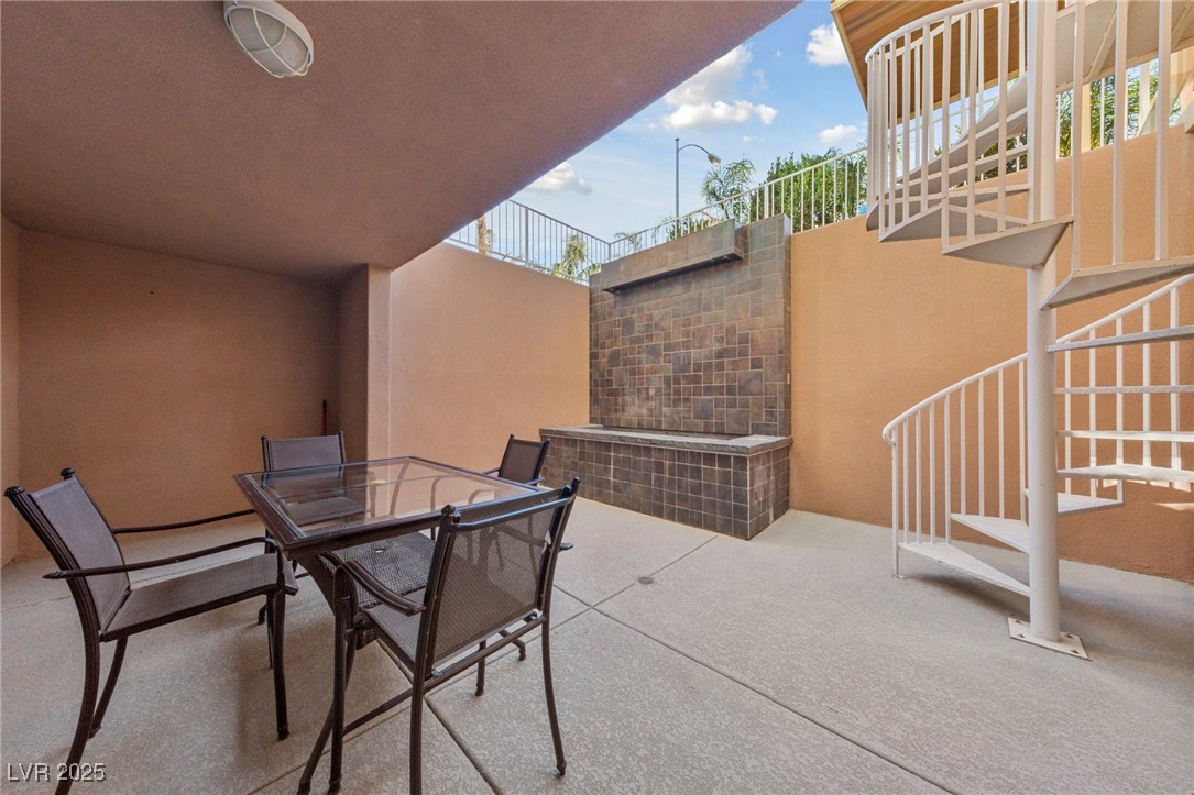 5691 Deer Creek Falls Court Property Photo 21