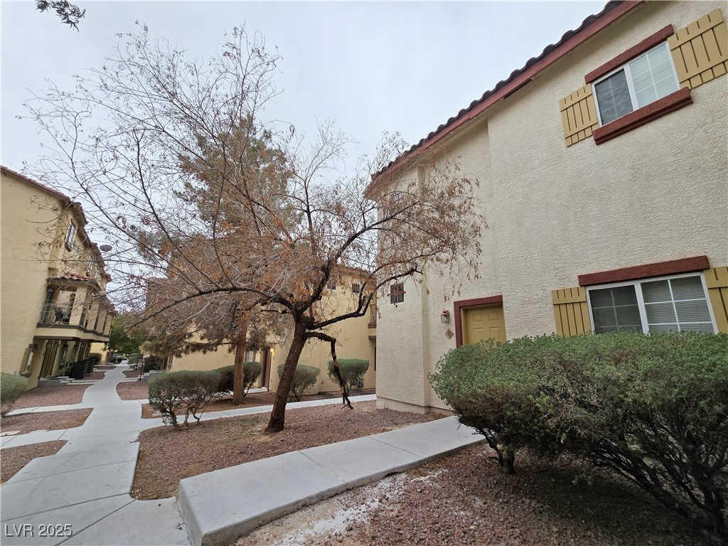 5950 Barbosa Drive 9 Property Photo