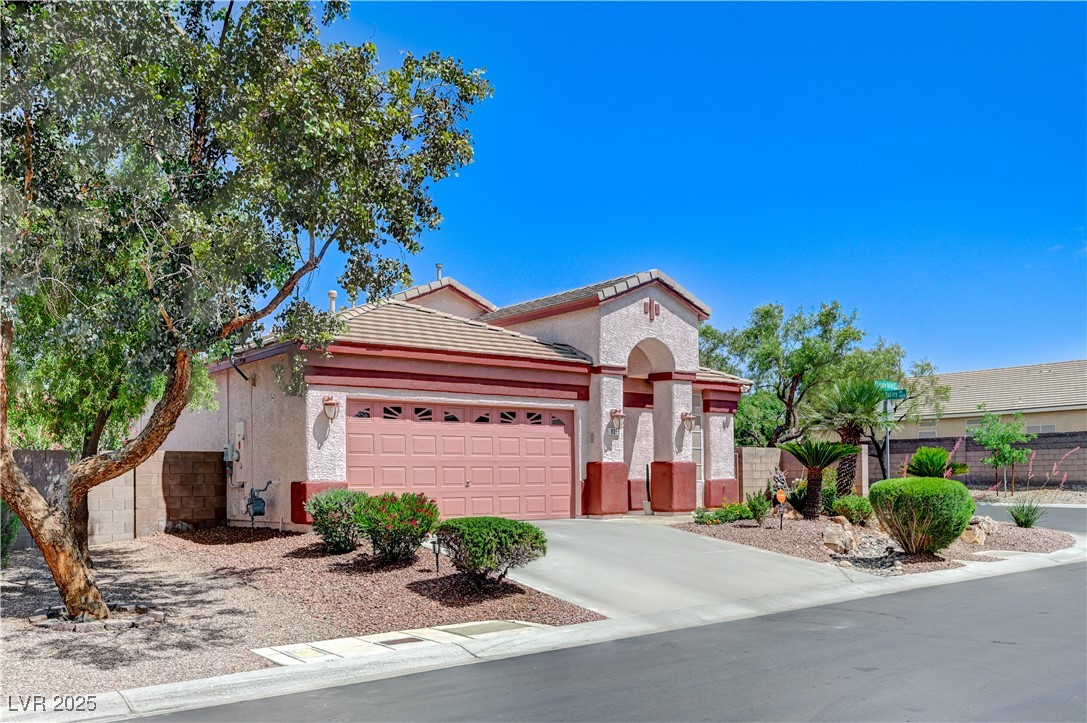 8250 Lincoln Valley Street Property Photo