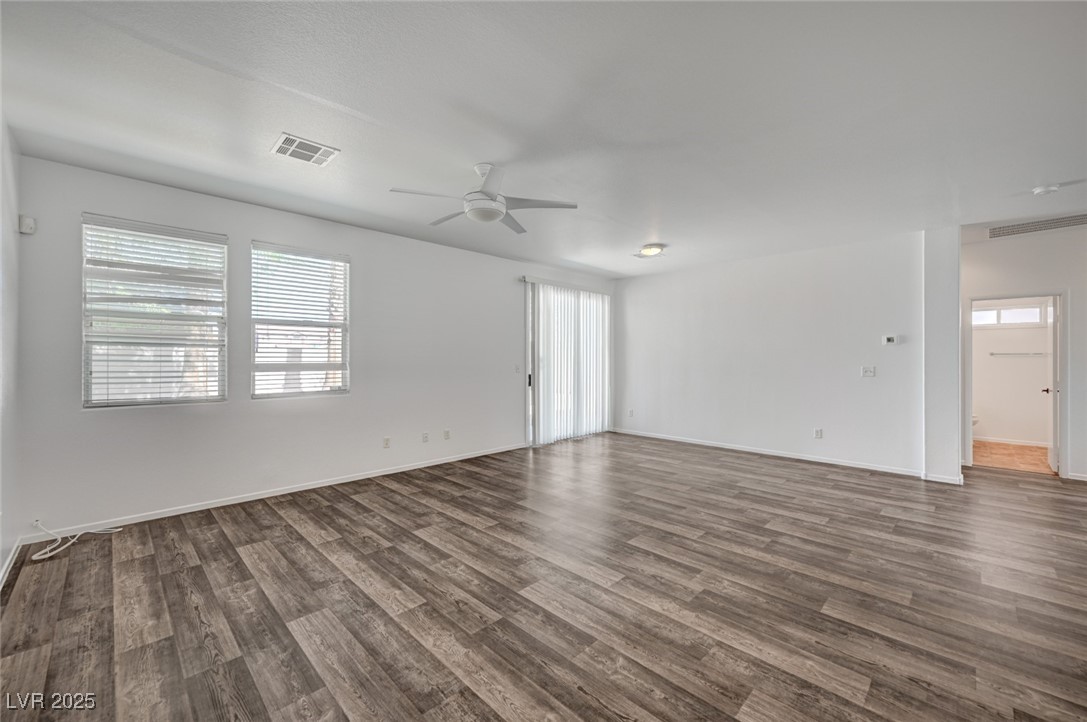 5622 Sage Pines Drive Property Photo 6