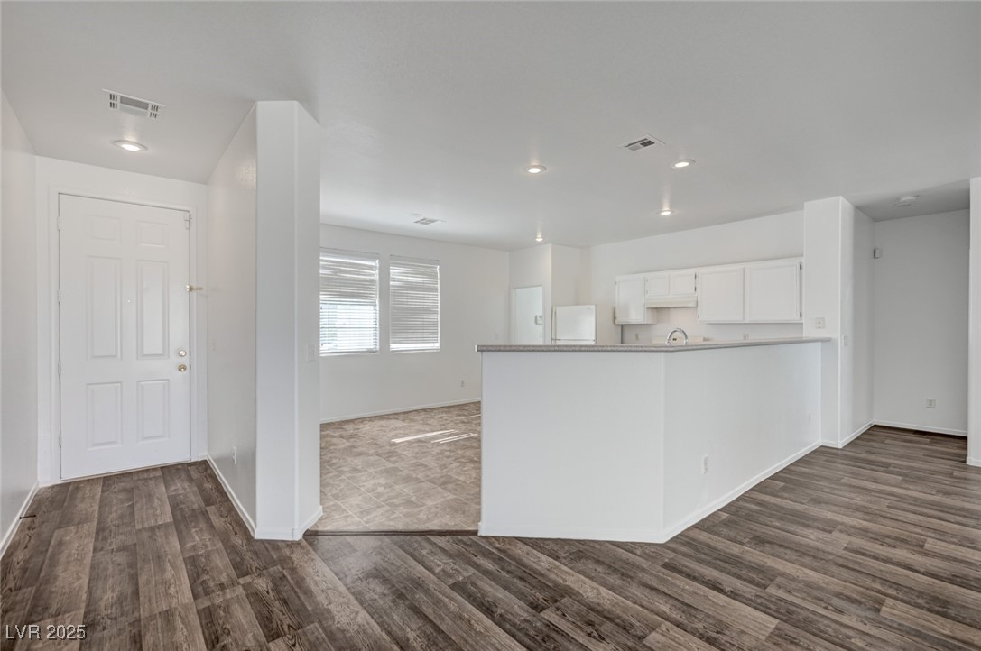 5622 Sage Pines Drive Property Photo 8