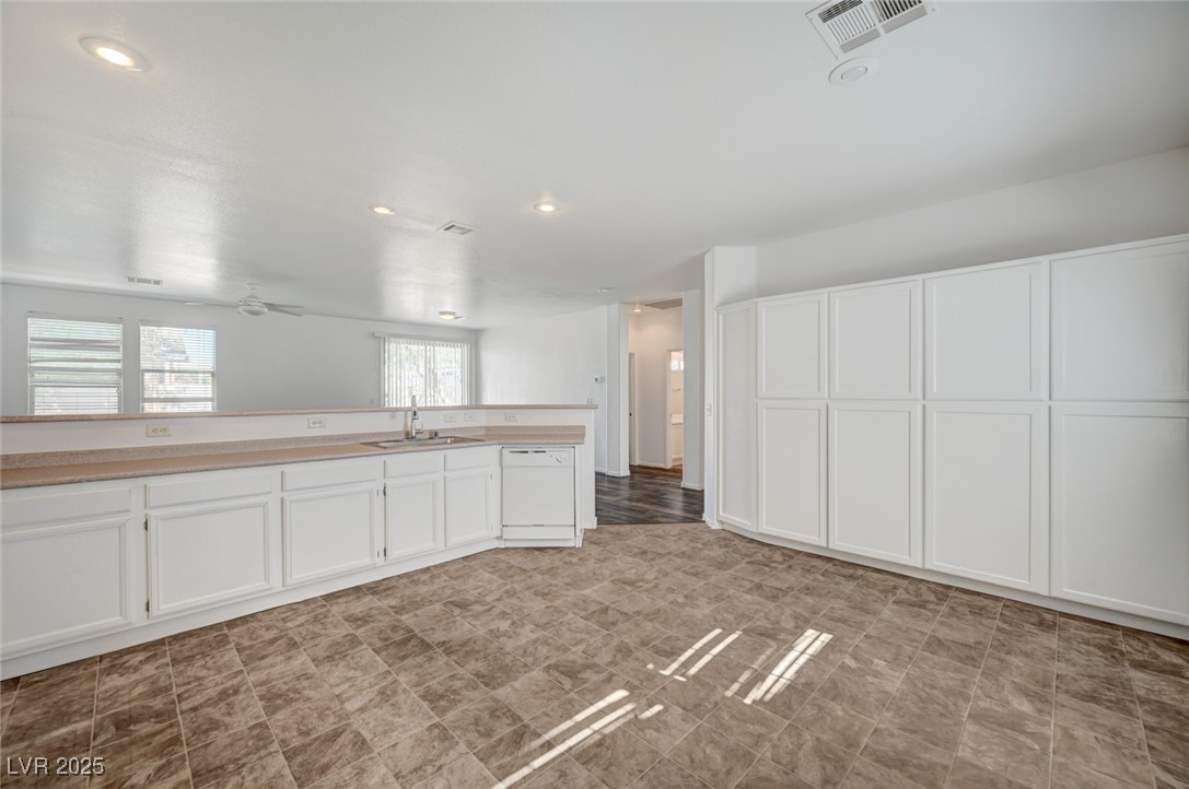 5622 Sage Pines Drive Property Photo 11