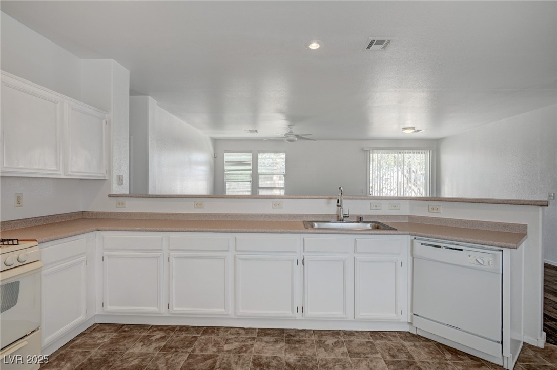 5622 Sage Pines Drive Property Photo 13