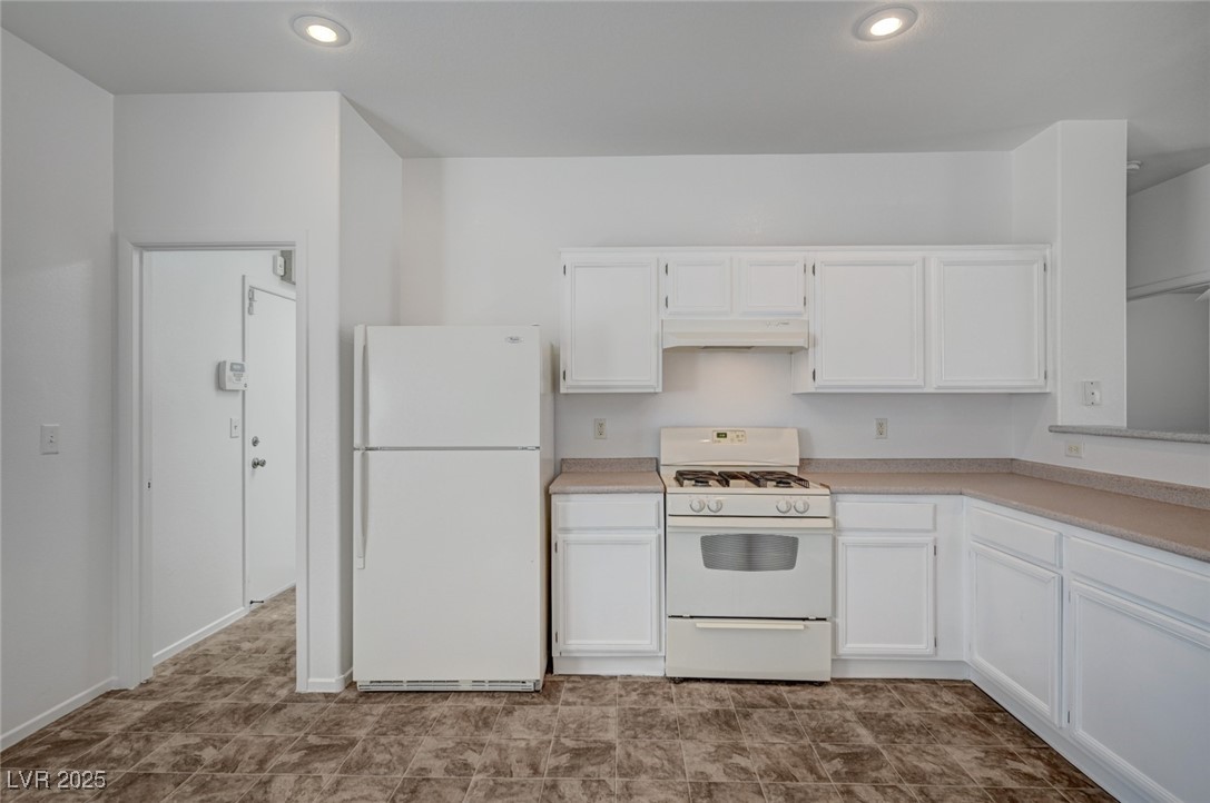 5622 Sage Pines Drive Property Photo 14