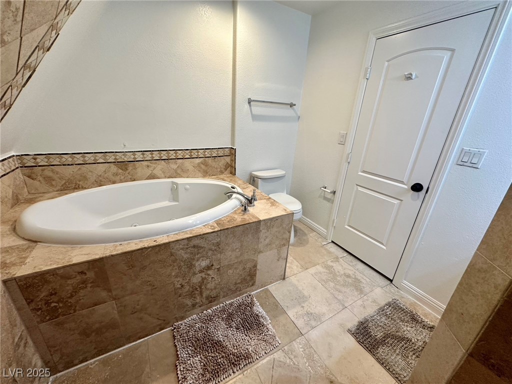 3030 Plaza Street Property Photo 10