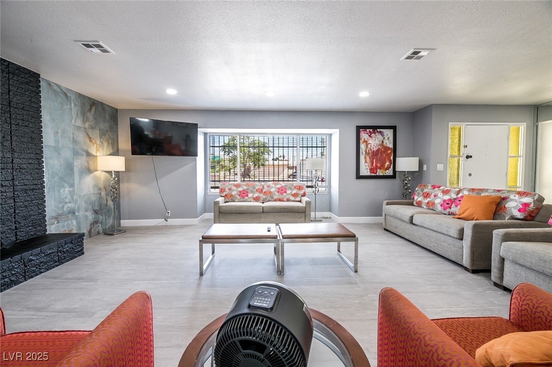 1521 Sombrero Drive Property Photo
