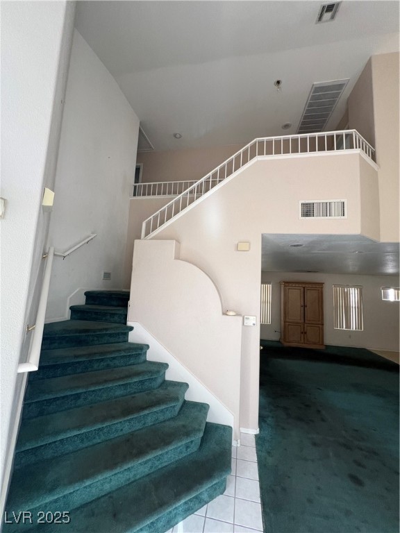 128 Appian Way Property Photo 5