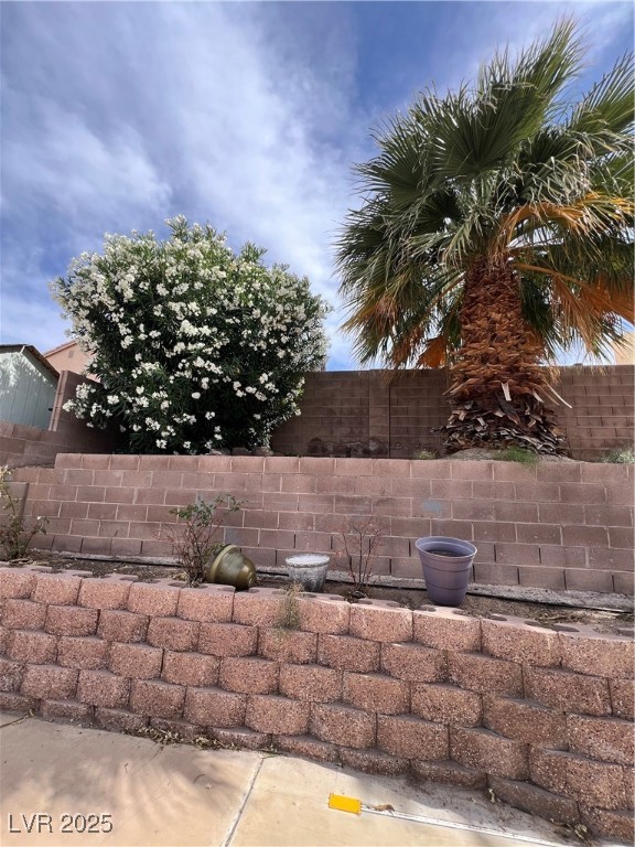 128 Appian Way Property Photo 13