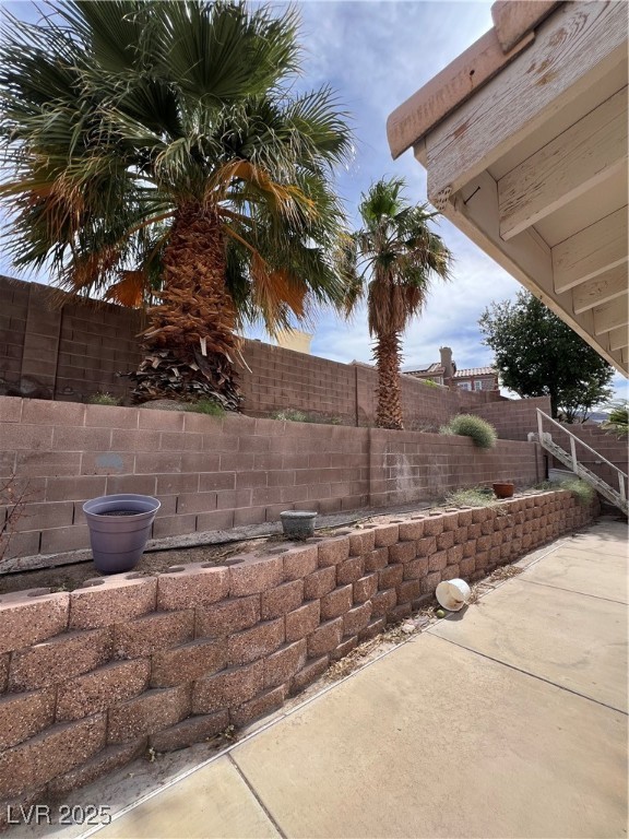 128 Appian Way Property Photo 14