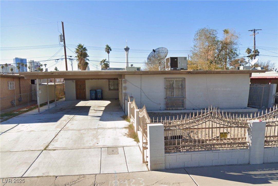 2300 Pardee Place Property Photo