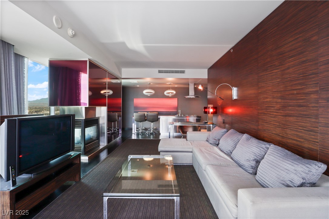 4381 West Flamingo Road 2122 Property Photo 15