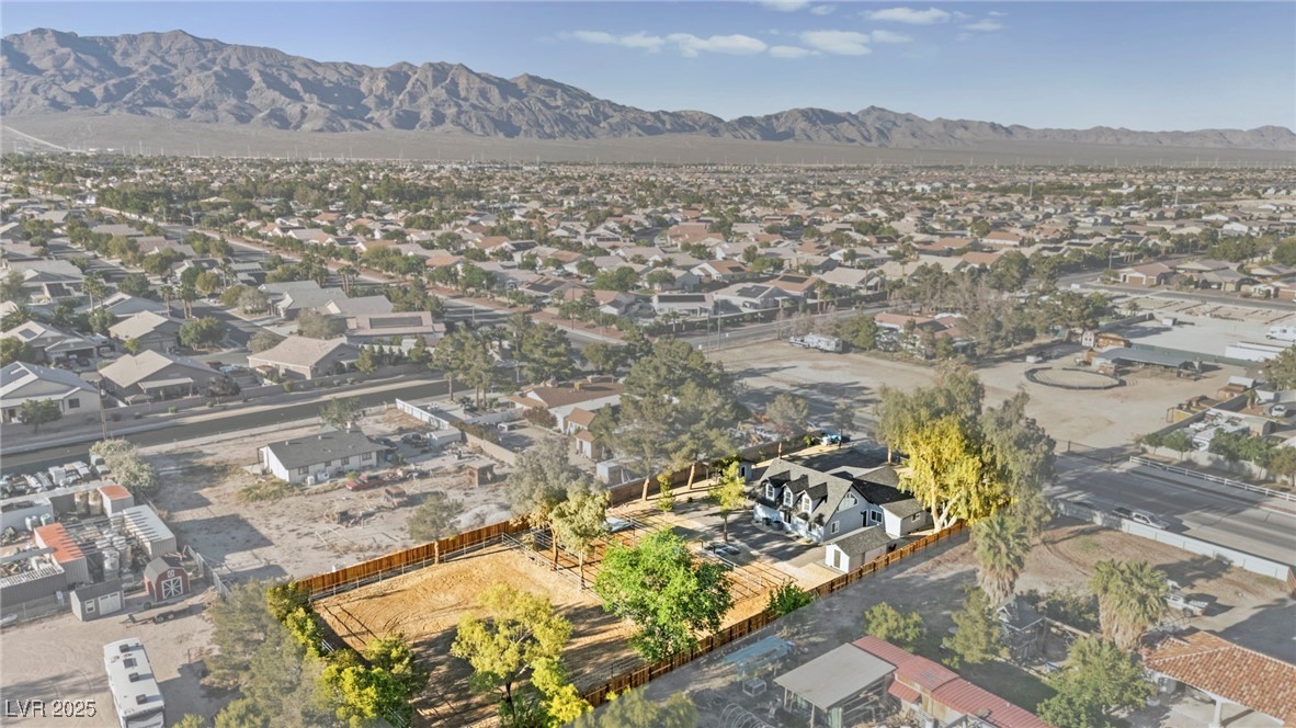 6920 Bradley Road Property Photo 1