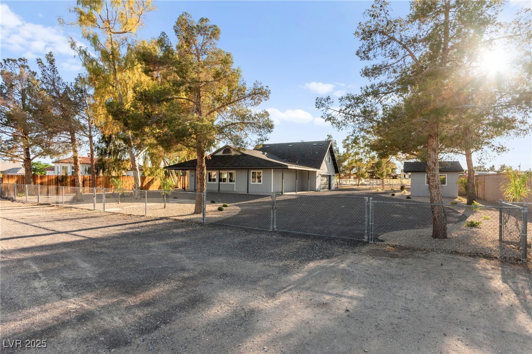 6920 Bradley Road Property Photo 16