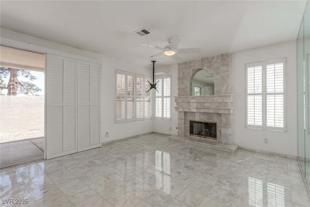 3030 Cooper Creek Drive Property Photo 7