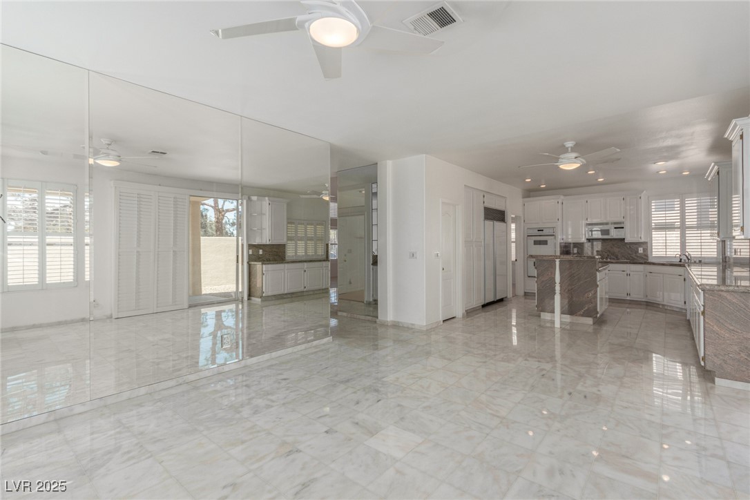3030 Cooper Creek Drive Property Photo 8