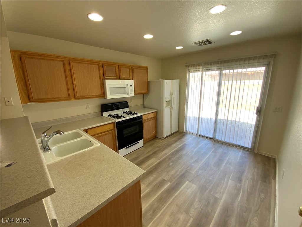 5474 Jacobs Field Street Property Photo 7