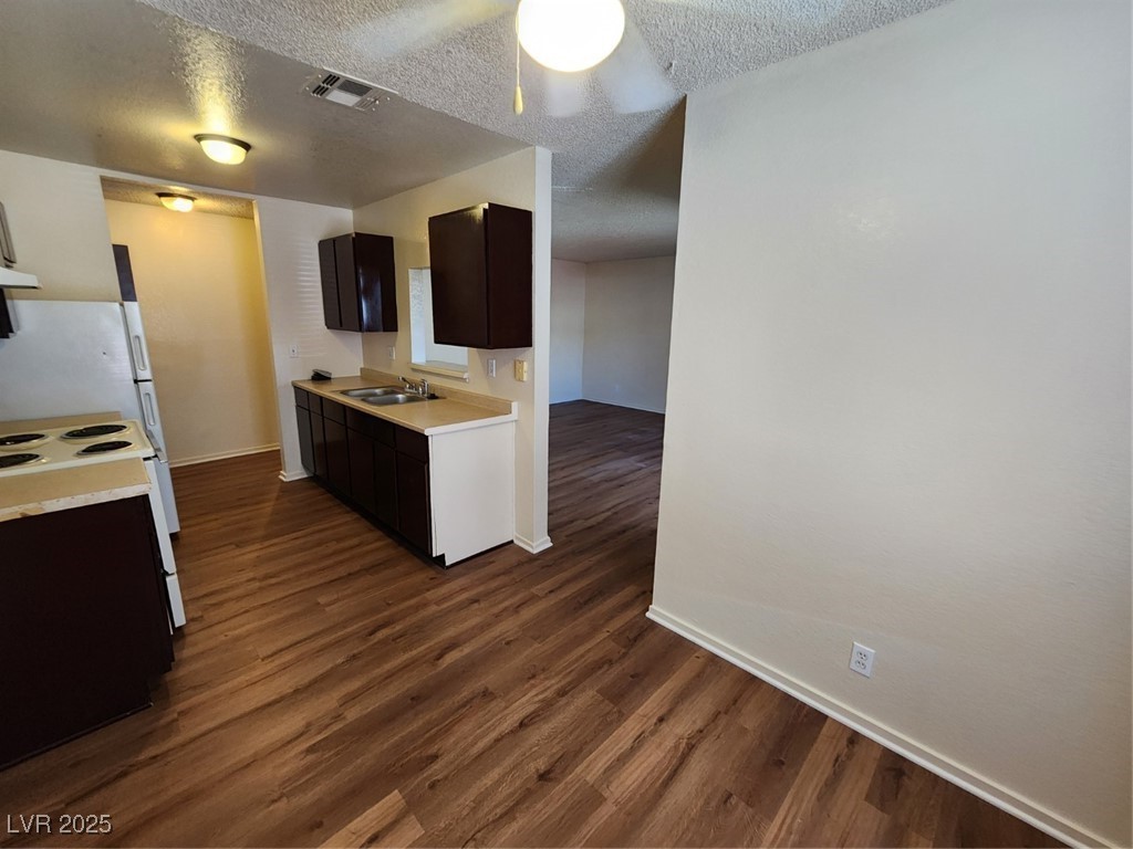 2773 Sidewinder Lane B Property Photo 10