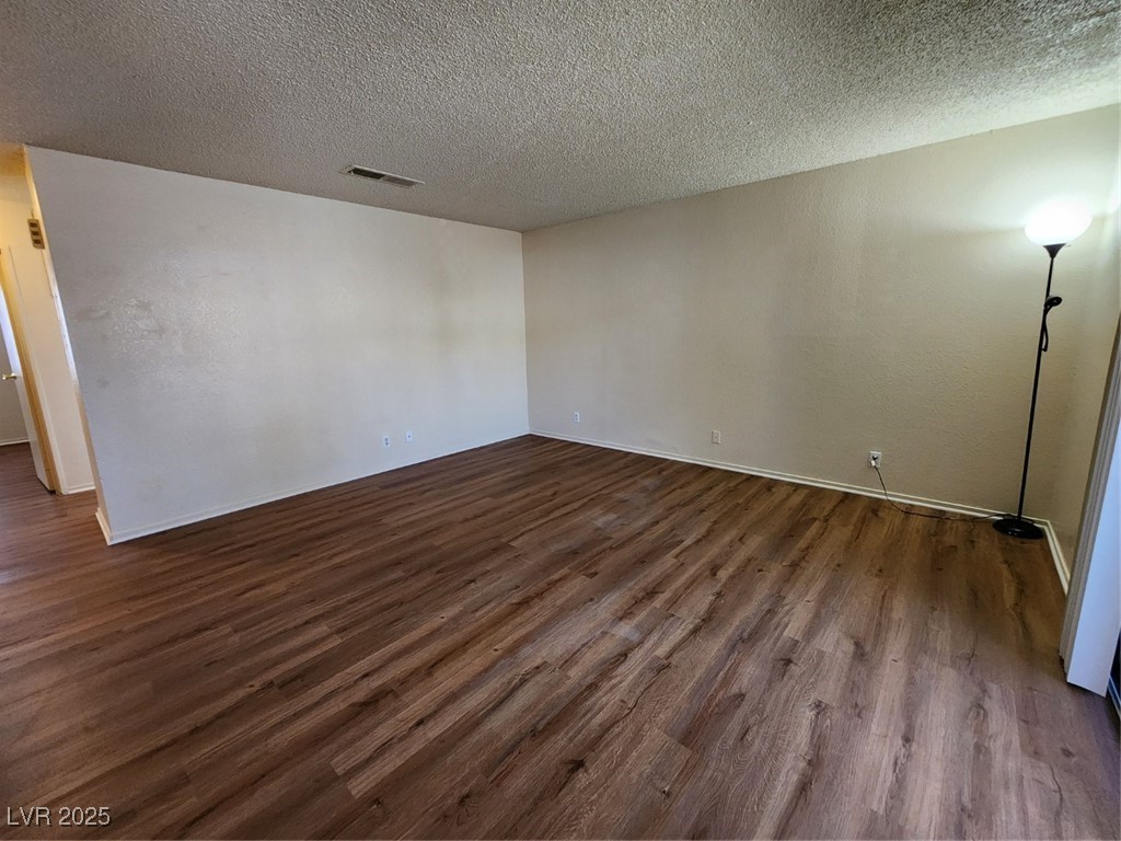 2773 Sidewinder Lane B Property Photo 11