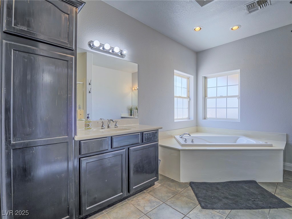 6235 Westwind Road Property Photo 20