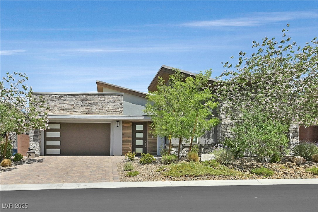 6184 Willow Rock Street Property Photo 1