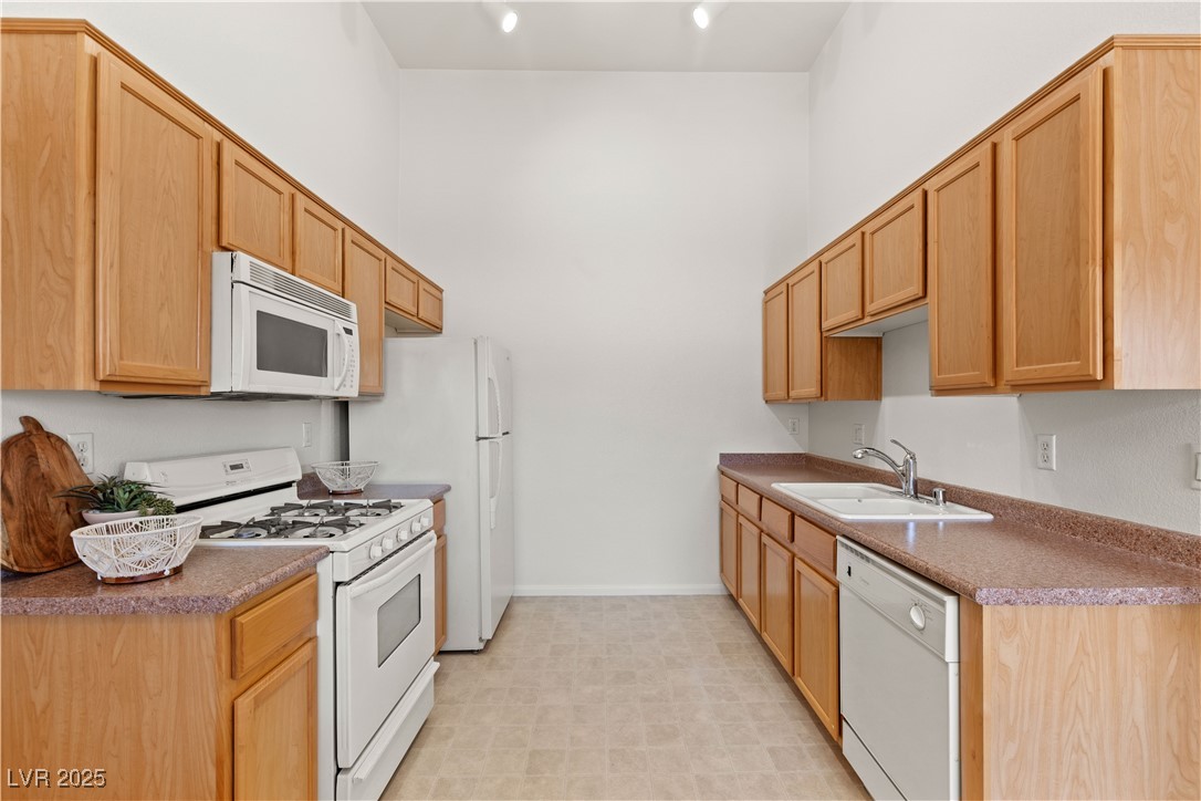 3360 Cactus Shadow Street 203 Property Photo 11