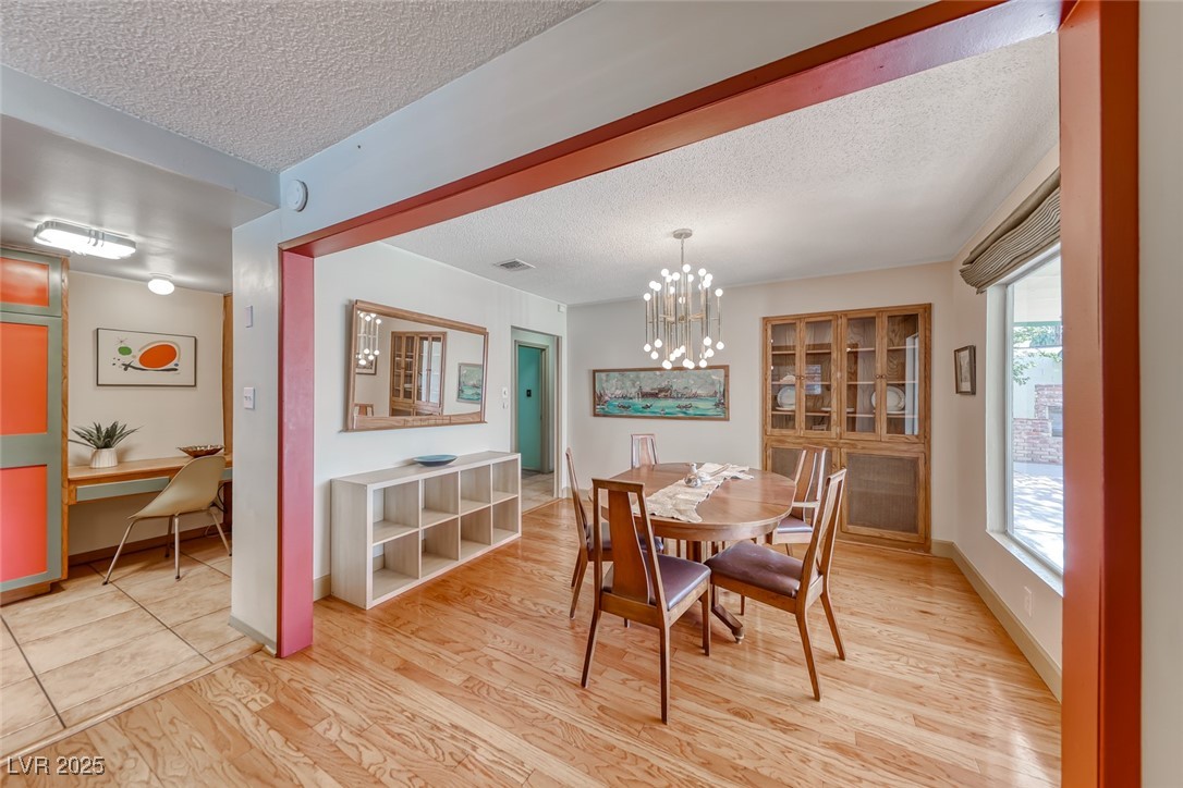 1721 East Oakey Boulevard Property Photo 10