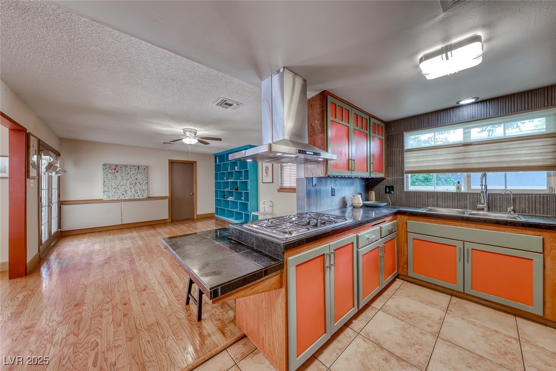 1721 East Oakey Boulevard Property Photo 14