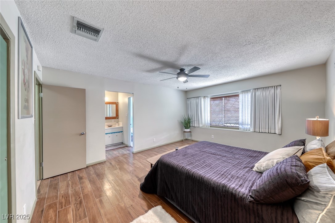 1721 East Oakey Boulevard Property Photo 23