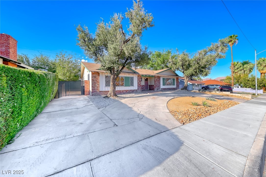1721 East Oakey Boulevard Property Photo 42