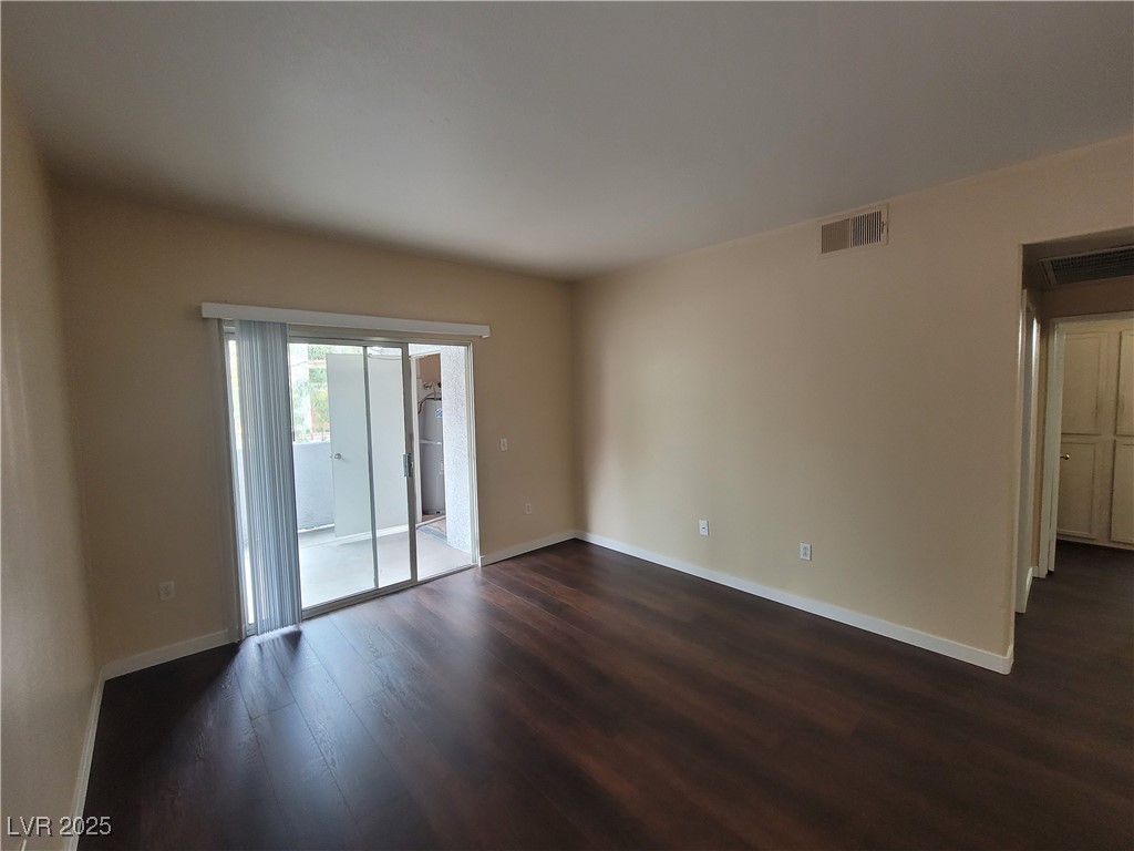 2615 West Gary Avenue 2054 Property Photo 7