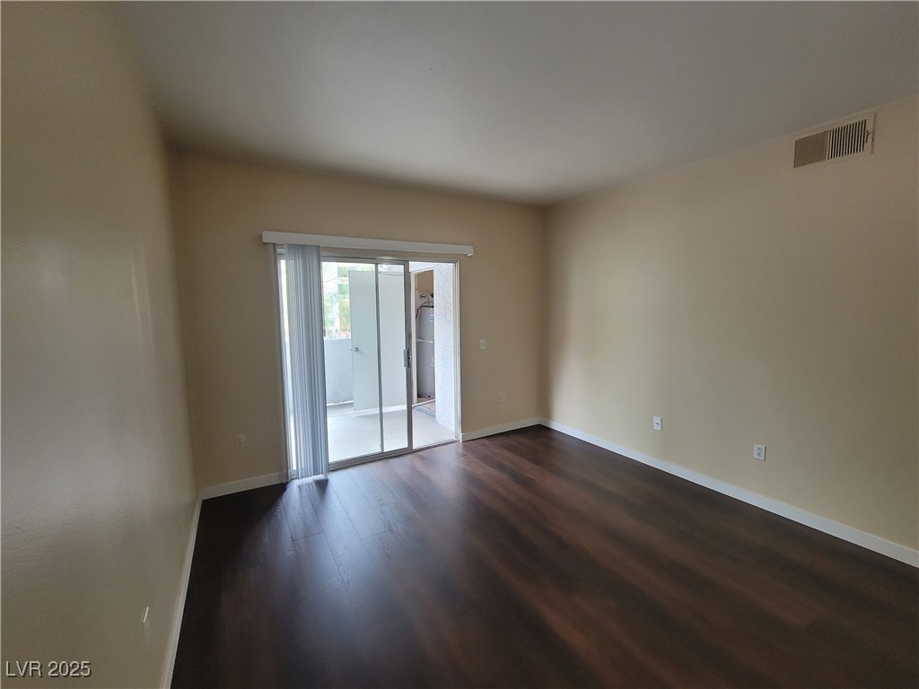 2615 West Gary Avenue 2054 Property Photo 8
