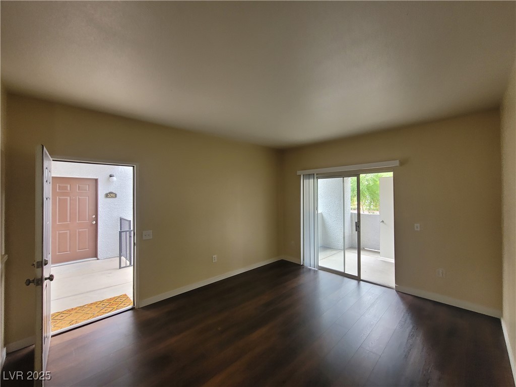 2615 West Gary Avenue 2054 Property Photo 11