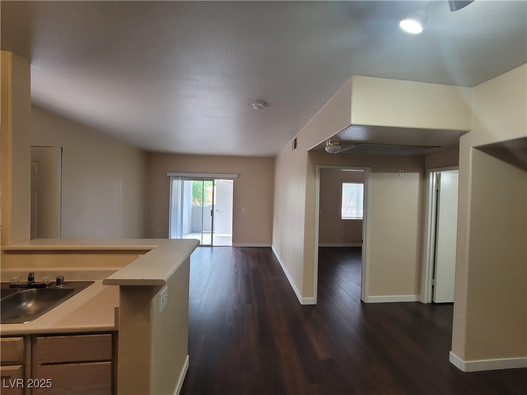 2615 West Gary Avenue 2054 Property Photo 14