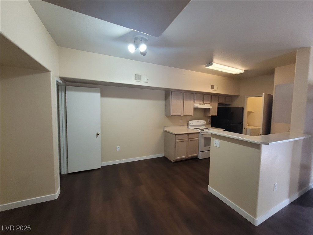 2615 West Gary Avenue 2054 Property Photo 26