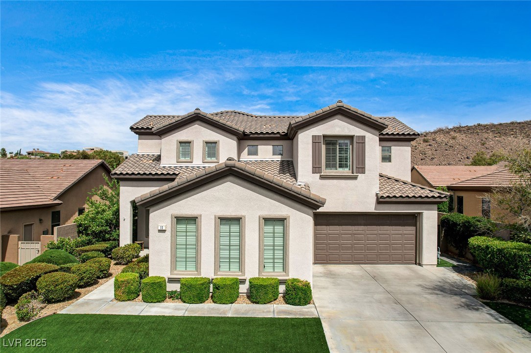 11 Morninglow Pass Property Photo