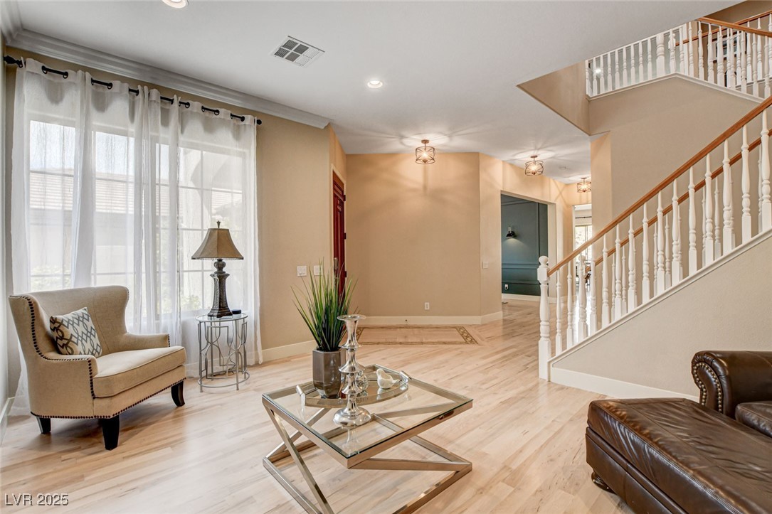 11 Morninglow Pass Property Photo 23
