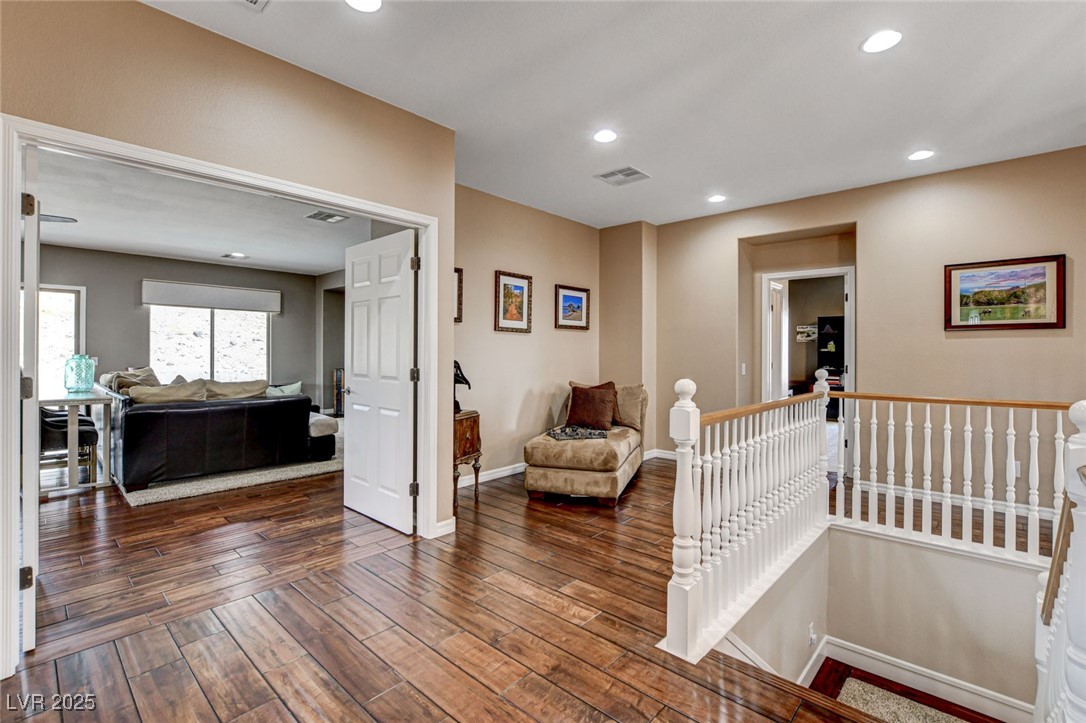11 Morninglow Pass Property Photo 35