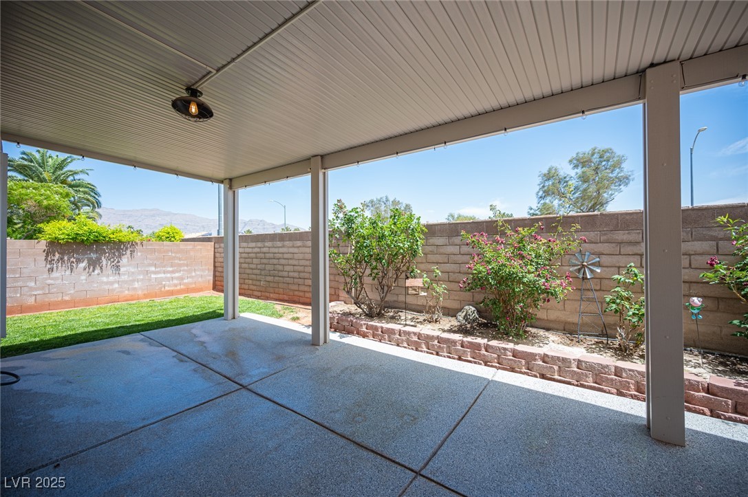 7500 Peaceful Brook Street Property Photo 26