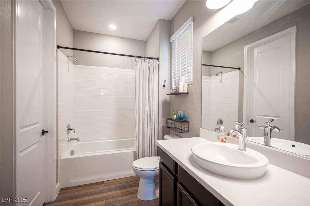 3698 Regatta Landing Drive Property Photo 29
