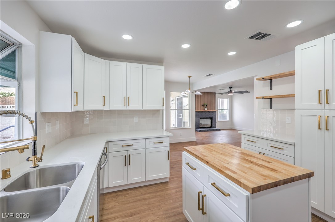 2107 Fountain Springs Drive Property Photo