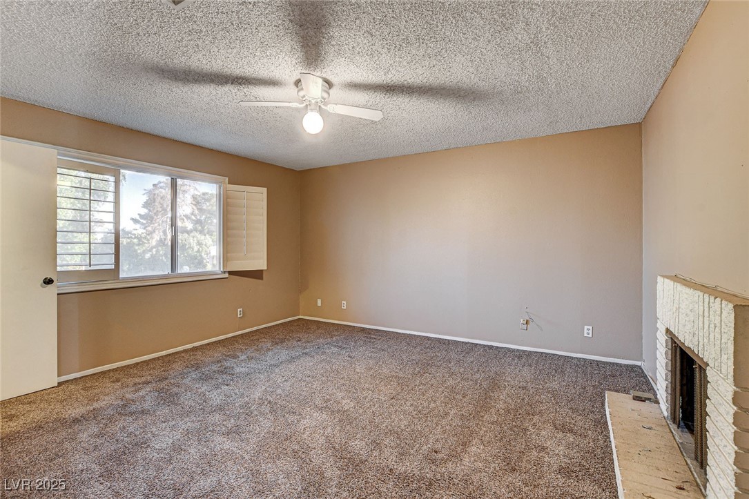 335 Greenbriar Townhouse Way Property Photo 9