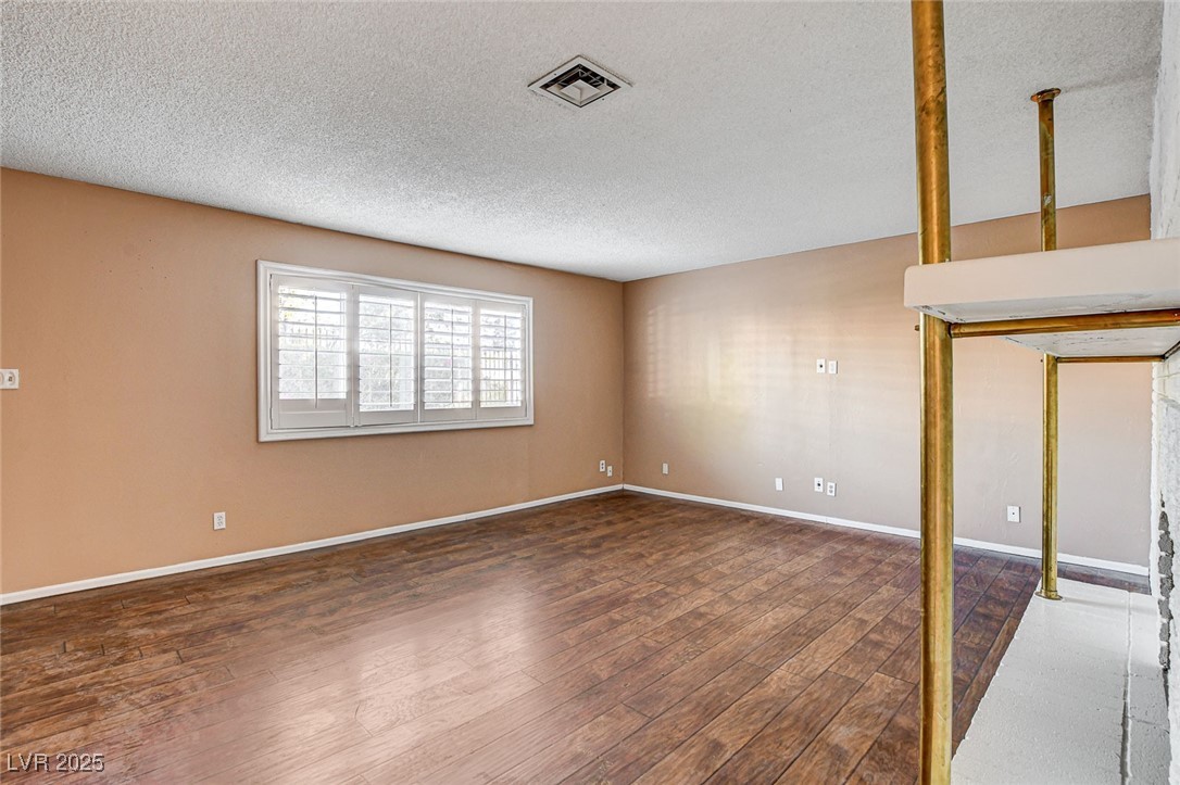 335 Greenbriar Townhouse Way Property Photo 12