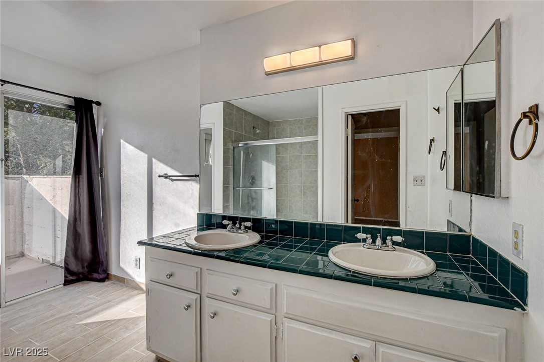 335 Greenbriar Townhouse Way Property Photo 23