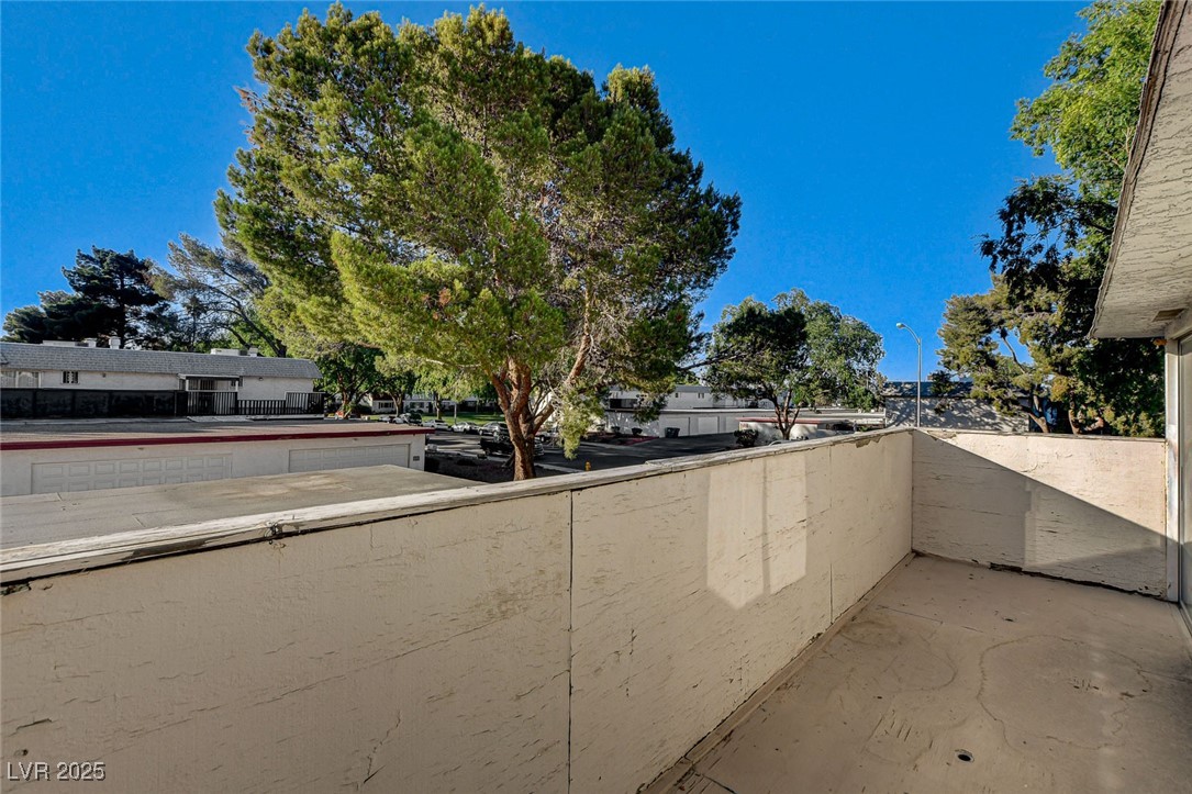 335 Greenbriar Townhouse Way Property Photo 30